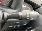 操作しやすいウインカーレバー。正確な合図で、安全な運転をサポートします。直感的な操作感も魅力です。