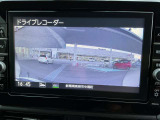 ナビ画面でドライブレコーダーの記録映像も確認ができます。(前方、後方)