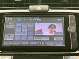 充実した機能で、快適なドライブをサポート。エンターテイメントも楽しめます。情報も満載で便利です。