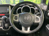 【純正革巻きステアリング】上質な革を使用することで、手にしっかり馴染みとても運転しやすいハンドルです♪