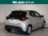 色は精悍なシルバーメタリックです。