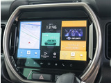 『1台』のお車に対して、3名体制で日々議論を重ね仕入れを行っております。