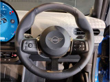 ミニ独特のゴーカートフィーリングと呼ばれる軽快なハンドリングはAT車、MT車のどちらでも楽しめます。