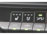 運転席と助手席にシートヒーター・ベンチレーションが付いています。