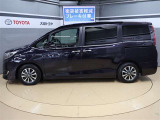 両側パワースライドドア付きだから、狭い駐車スペースなどでの 乗り降りラクラク!小さなお子さまのいるご家庭には嬉しい装備。