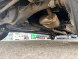 車体下部には大きな錆びや腐食は無く程度は良好です。