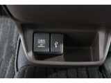 スマートフォンなどの音楽再生が可能なUSB接続ジャック装備車両です♪♪♪