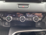 【エアコン】『エアコン装備』の画像になります。暑い夏でも寒い冬でも、車内に快適な空気を届けるので、いつでも快適な車内空間を創り上げます!