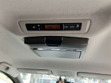 後席用にもエアコンの吹き出し口があり快適です。どの席に座っても快適なドライブが楽しめます♪