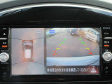 便利なアラウンドビューモニターが付いて狭い道や駐車時などで役立ちます