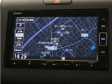 純正スタンダードインターナビ(VXM-224VFi)&バックカメラが装備されているので、普段の使い勝手もロングドライブも快適です。