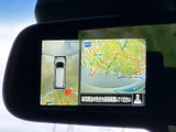 後方確認をサポートするモニター。安全な運転をサポートし、狭い場所での取り回しも楽々行えます。運転に自信がない方にもおすすめです。