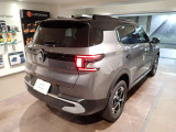 メーカー保証 10インチタッチスクリーン AppleCarPlay バックカメラ クルーズコントロール フロント・リアソナー ワイヤレス充電 タイプCソケット スマートキー BSM LEDヘッドライト ステアリングヒーター