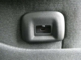 助手席の後ろにはCタイプ端子が付いておりますので、スマホやタブレットの充電にお使いいただけます!