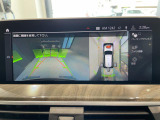 トップビューカメラ前後クリアランスソナー付なので、駐車が苦手な方でも安心です。ガイドの表示・非表示も切り替え可能です