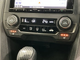フロント両席にはシートヒーターが付いています!寒い日に便利な装備ですね。