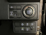 リヤのスライドドアを電動で開閉することが可能になっています☆運転席からもリモコンキーからもドアのハンドルからも開閉が可能です☆