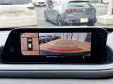 バックカメラで車庫入れをサポートします♪