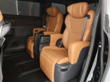 ゆとりある広々とした車内空間は、ドライブを始め買い物やレジャーなど、幅広く活躍します。一人でもみんなとでもお出かけを楽しみましょう!