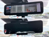 スマートルームミラーなので後席に人や大きな荷物があっても後方確認がしやすいです。
