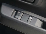 パワーウィンドウを装備しております!助手席ウィンドウの閉め忘れも運転席で解決できます♪