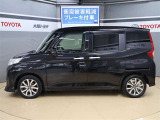 両側パワースライドドア付きだから、狭い駐車スペースなどでの 乗り降りラクラク!小さなお子さまのいるご家庭には嬉しい装備。