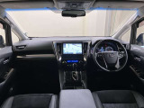 機能性あふれる運転席周りになっています。スイッチ類もとても使いやすく快適に運転できます♪