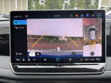 前後パーキングセンサー&リアビューカメラで、車庫入れも安心です。パーキングセンサーは音だけでなくモニターで接近情報を確認出来てより安心です。