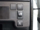 アイドリングストップ機能がついているので、停車時にエンジンを止めて燃料消費を抑えます。環境にもお財布に優しいですね♪