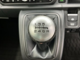 希少な6速マニュアル車です!この機会に是非ご検討下さい!