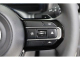 高速道路を頻繁に利用する方におすすめのレーダークルーズコントロール。前を走っている車との適切な距離を保って走行してくれます。長距離運転の疲労感も違いますよ。適度な休憩も忘れずに★
