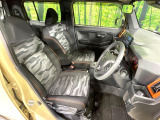 運転席シート廻りは使用感も少なく、良好な状態となっています。丁寧に使われていたことがよくわかりますね。