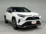 TOYOTA SAFETY SENSEは道路状況、車両状態、天候状態及びドライバーの操作状況などによっては、作動しない場所があります。あくまで運転補助機能です。