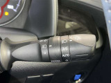 【オートライト】車外の明るさに応じて自動的にライトの点灯・消灯をしてくれます