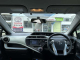 すっきりとまとめられたインパネ周り。運転操作もしやすいです。取り回しの良さで普段のお買い物から街乗りまでピッタリの車ですよ。