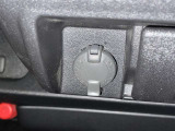 シガーソケット用の充電器が使用可能です!