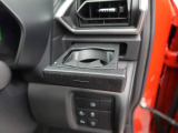 その他、ナビやドラレコのオプション品、ワンダフルパスポート(点検整備パック)自動車保険の加入、ローン、修理、車検などお車に関することならすべて対応することができます。