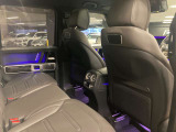 当店でお車をご購入のお客様はオーナー様専用保険「メルセデス・ベンツ保険」にご加入頂けます。飛来物によるフロントガラス破損やパンクによるタイヤ交換の際に、修理費用の一部をお支払いしております。
