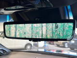 【デジタルインナーミラー】後席の大きな荷物や同乗者で後方が確認しづらい時でも安心!カメラが撮影した車両後方の映像をルームミラー内に表示。クリアな視界で状況の確認が可能です!