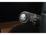 純正のマルチビューカメラが装備されています!上から見下ろしたような視界のカメラが駐車をサポートします!