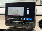 パーキングセンサーもついておりますので駐車などが苦手な方も安心して運転が可能です。