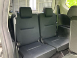 3列目シートも居住性を確保。お子様や荷物を乗せる際にも便利です。いざという時に役立つ、実用性の高い空間です。