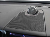 【Bowers&Wilkins】世界のオーディオファン垂涎のプレミアムサウンドシステムを搭載。コンサートホールのベストポジションに相当する音場空間を忠実に再現。乗る人すべてに驚きの音響体験を提供します