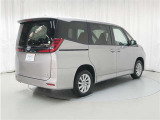 トヨタの中古車クリーニング「まるまるクリン」施工済み!室内から外装、エンジンルームまで丁寧にクリーニング♪中古車とは思えないほど気持ちよくお乗りいただけるよう仕上げています。ぜひご覧ください!