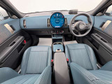 こちらのお車はMINI NEXT鶴ヶ島に展示中です。☆お問合せをお待ちしてます!
