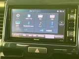CD、USB、Bluetoothなど、多彩なメディアに対応。お好みの音楽を車内で存分にお楽しみいただけます。長距離ドライブも快適に。