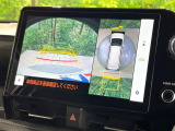 【パノラミックビューモニター】専用のカメラにより、上から見下ろしたような視点で360度クルマの周囲を確認することができます☆死角部分も確認しやすく、狭い場所での切り返しや駐車もスムーズに行えます。