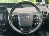 【純正革巻きステアリング】上質な革を使用することで、手にしっかり馴染みとても運転しやすいハンドルです♪