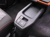 電動パーキングブレーキ&オートブレーキホールド機能つき♪日々の運転が楽になります。