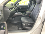 運転席からの視界は広く、周囲の状況を把握しやすいです。操作性にも優れており、運転がしやすいでしょう。